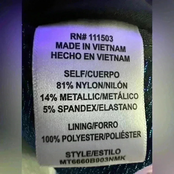 Lily White Keyhole Channel Front Top (478) - Picture 14 of 14